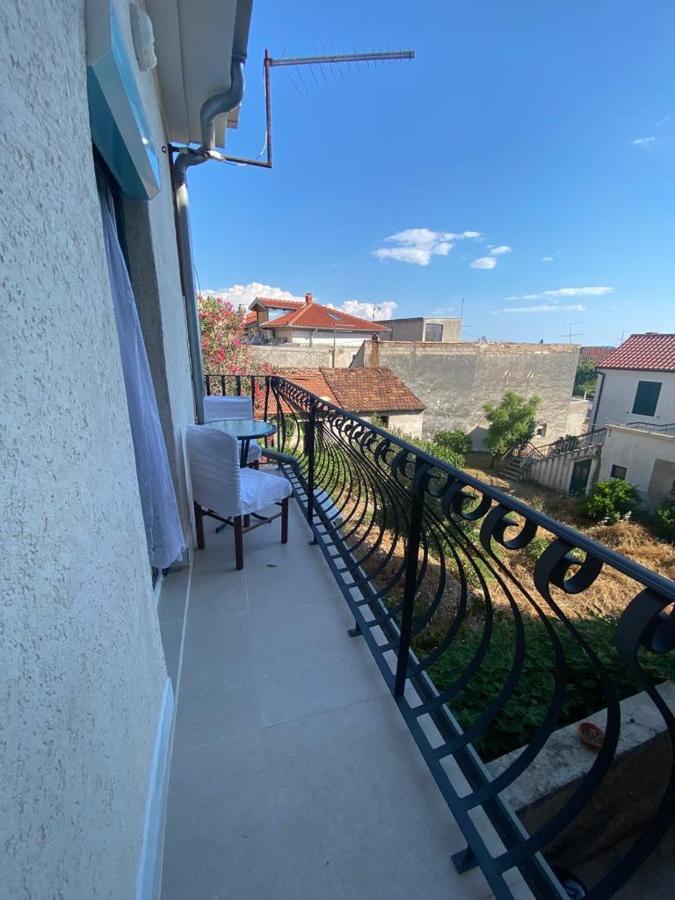 Duje & Roko Apartments Sibenik Luaran gambar
