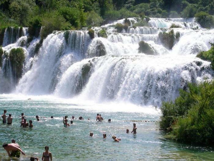 Duje & Roko Apartments Sibenik Luaran gambar